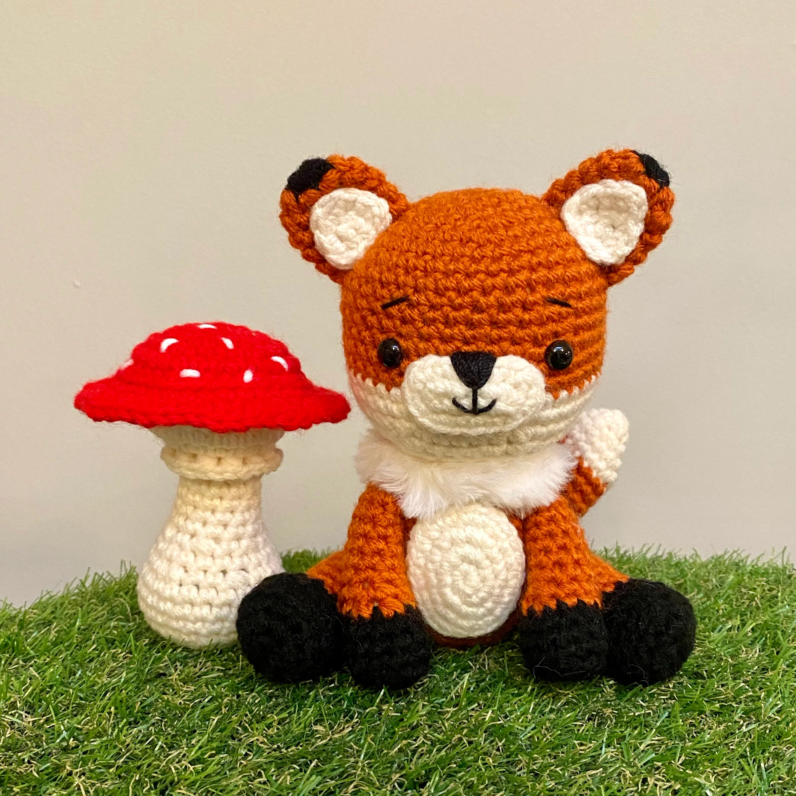 Deep Forest 2022 - Autumn Leaflet - "Chibi Fox and Little Mushroom"