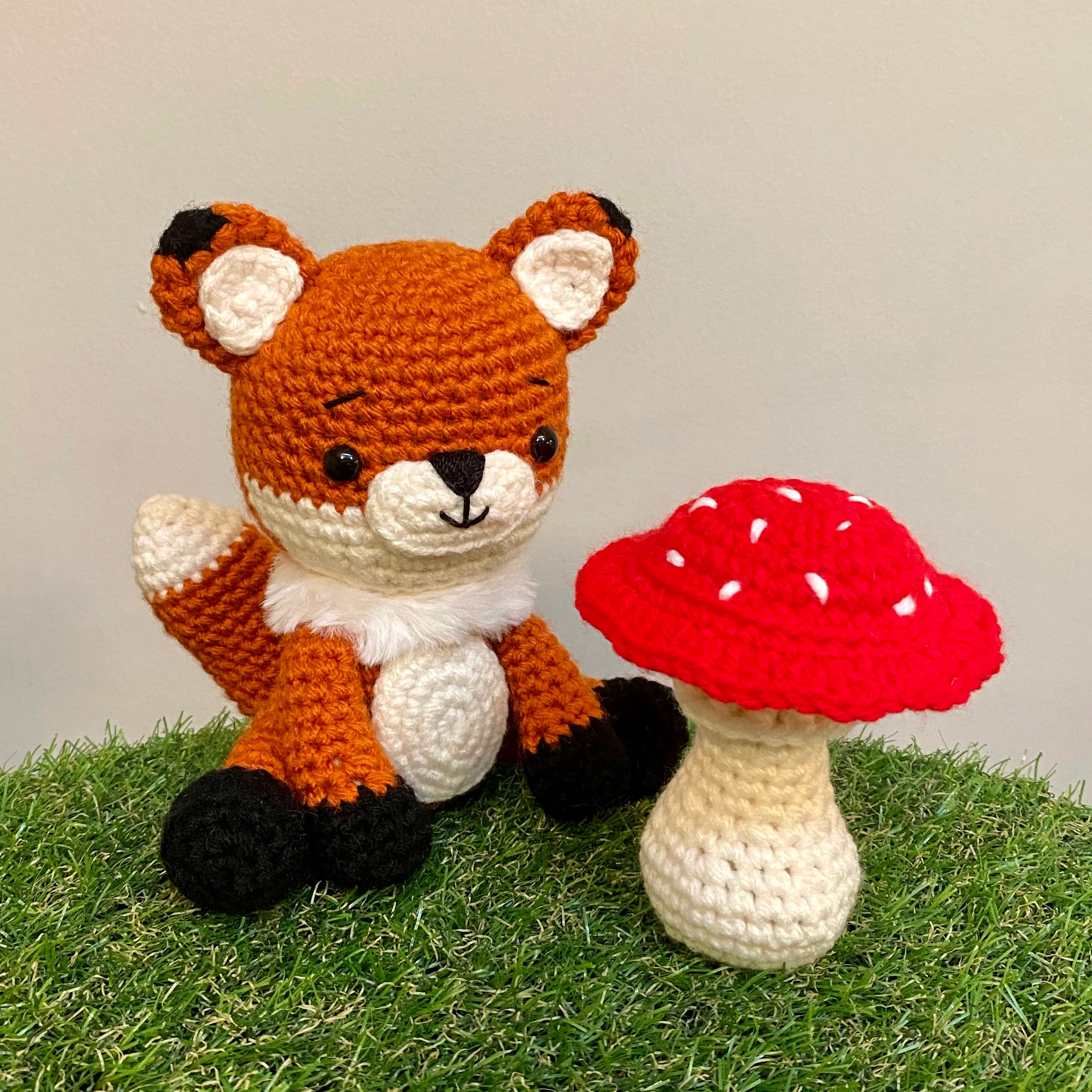Deep Forest 2022 - Autumn Leaflet - "Chibi Fox and Little Mushroom" - Image 2