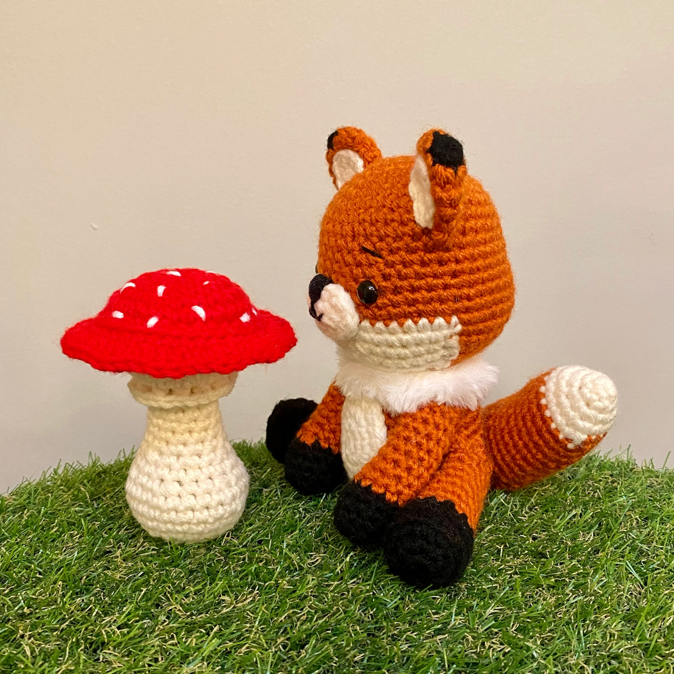 Deep Forest 2022 - Autumn Leaflet - "Chibi Fox and Little Mushroom" - Image 4
