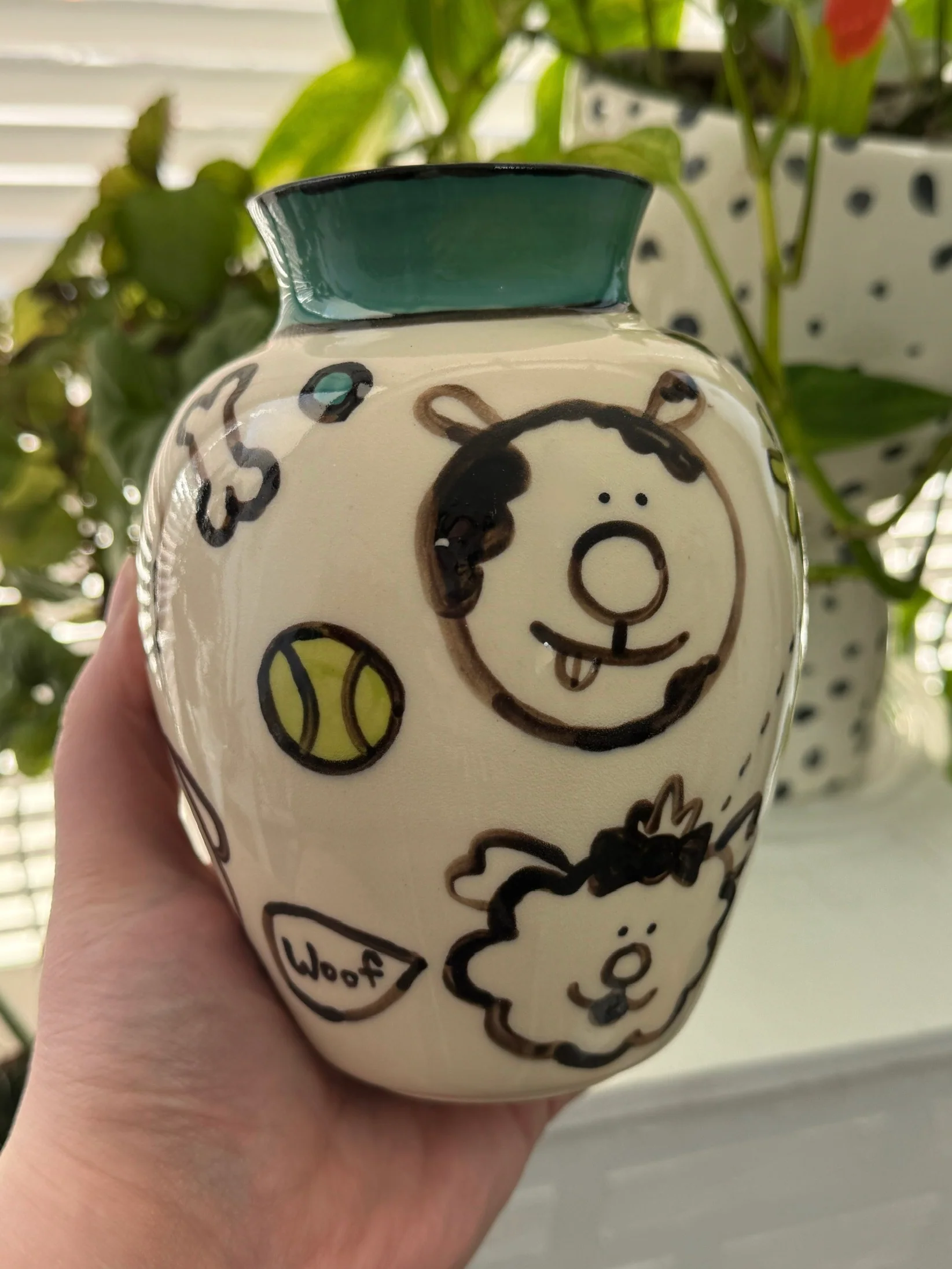Doggo Show 2025 - Mara McDonagh - "Dog Vase" - Image 3