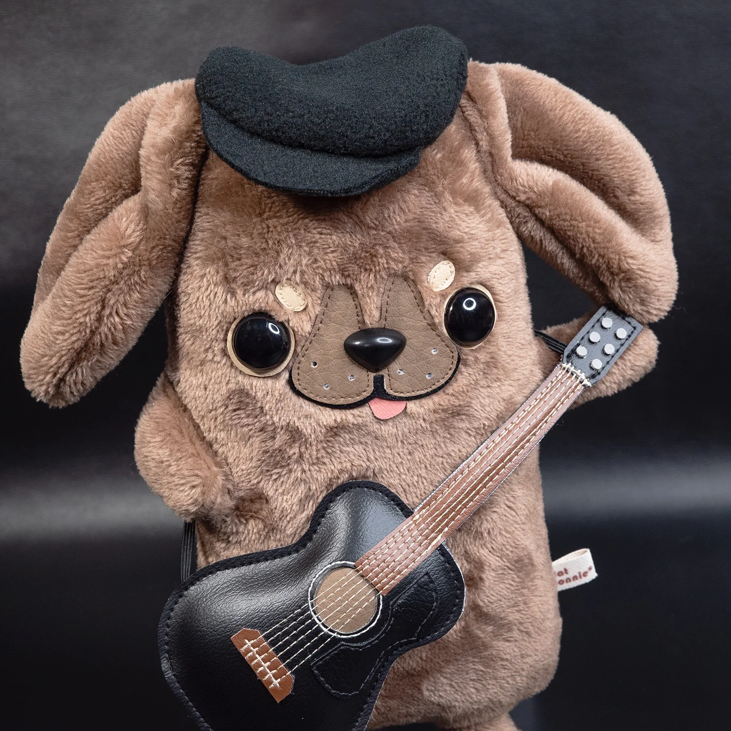 Doggo Show 2022 - Flat Bonnie - "Guitar Doggo" - Image 2