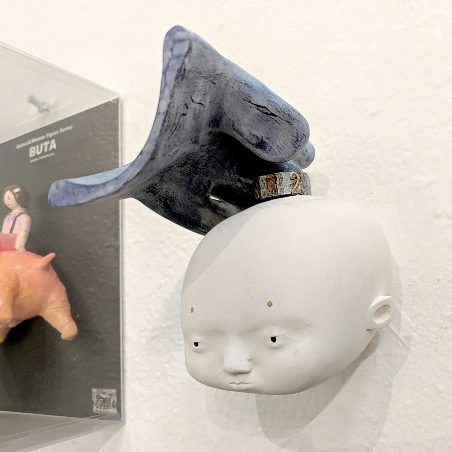 Eishi Takaoka - Untitled (glove) #74 - Image 2