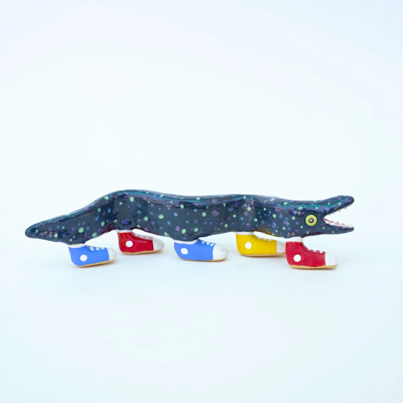 Land & Sea Show 2025 - Phil Davis (@davisbot) - "Sneaker Moray"