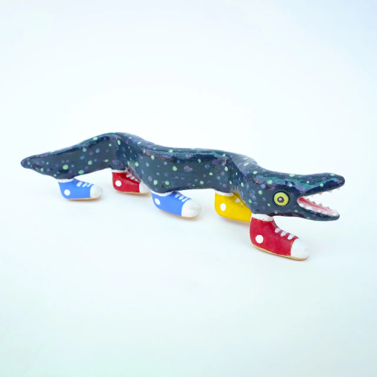 Land & Sea Show 2025 - Phil Davis (@davisbot) - "Sneaker Moray" - Image 3