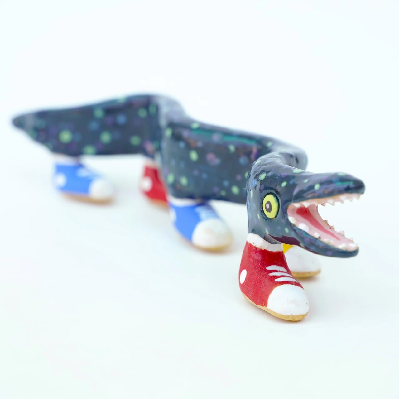 Land & Sea Show 2025 - Phil Davis (@davisbot) - "Sneaker Moray" - Image 5
