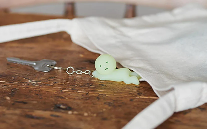 Smiski Keychain (Grabbing) - Image 2