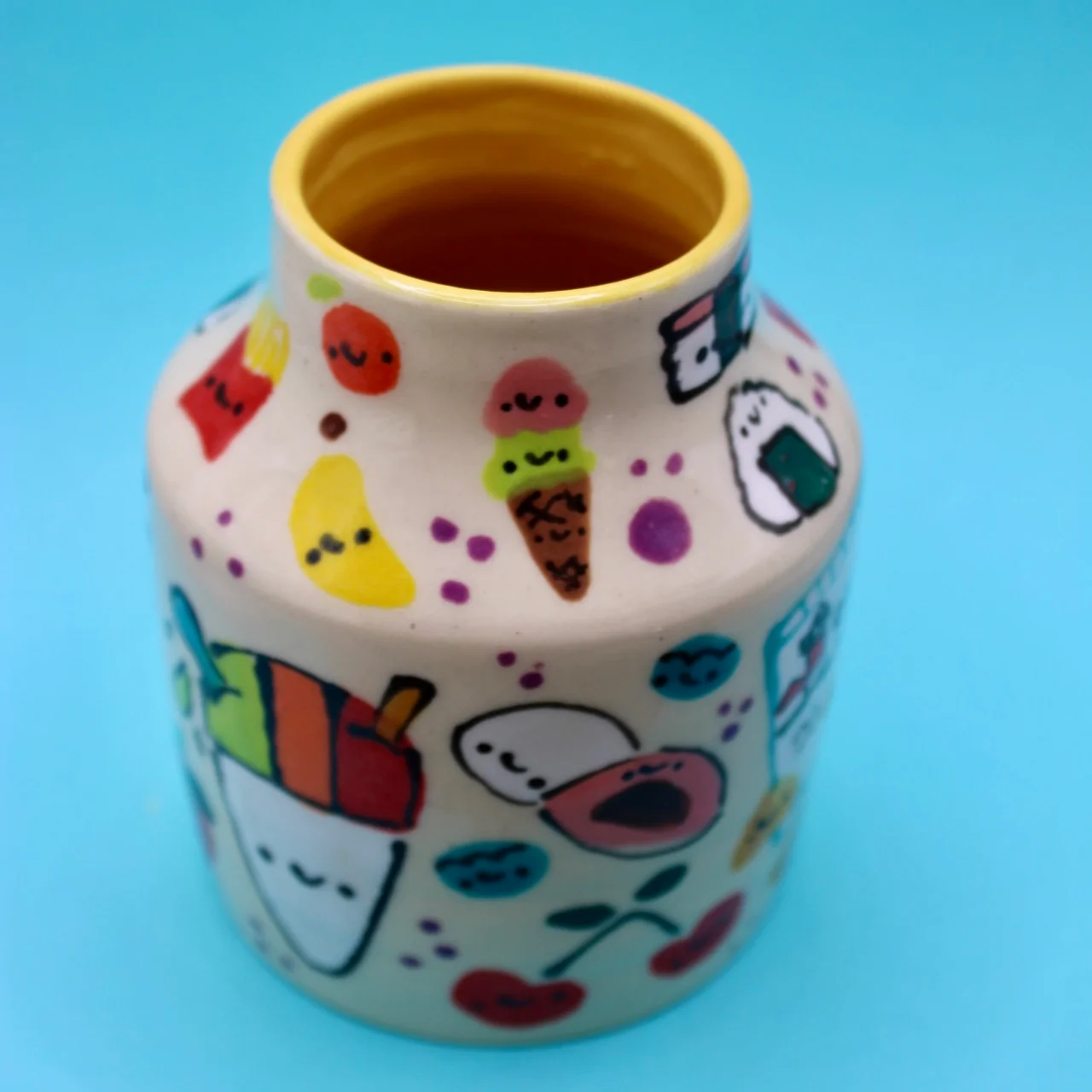 Sweet Tooth - Michelle Sakai-Hart - "Munchies Vase" - Image 3